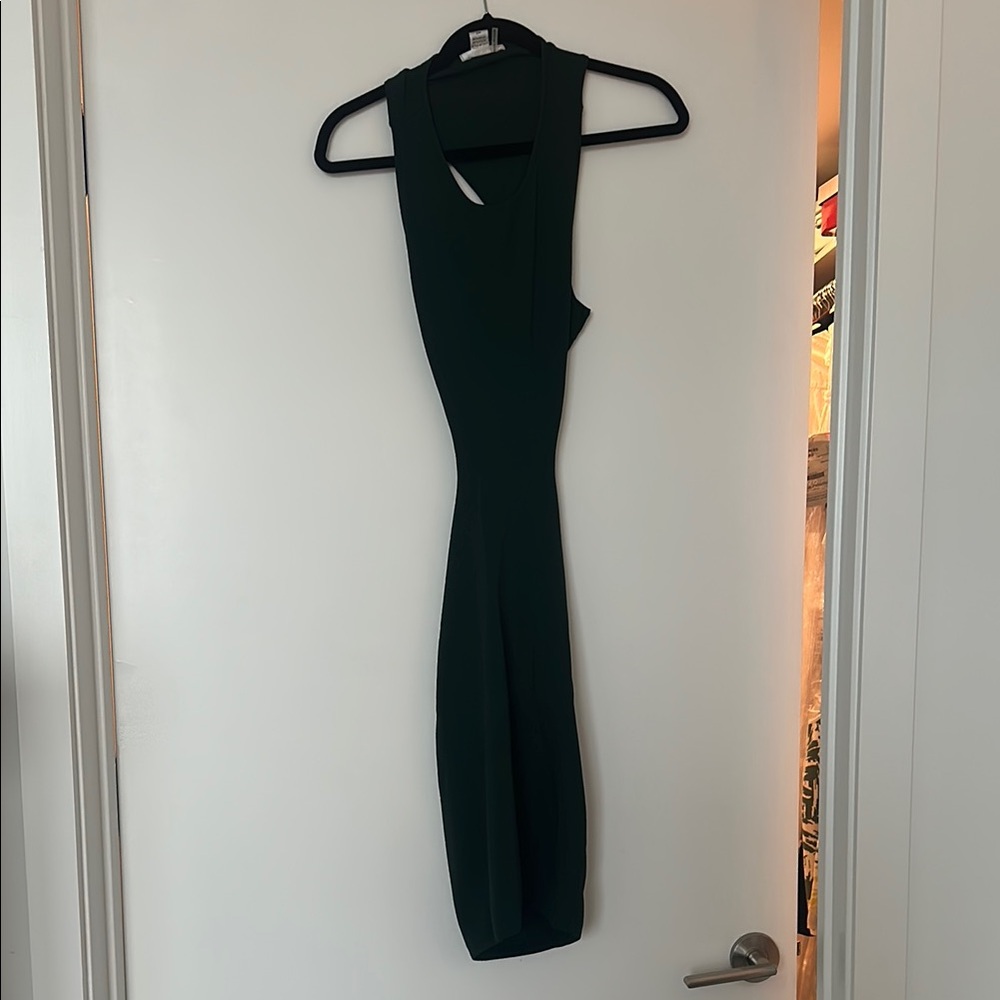 Elegant Green Sleeveless Dress